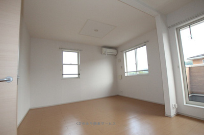 【内装】 | パークヴュー高瀬Ａ | 明るい室内です
パークビュー高瀬A棟　201号室　2019/10/26撮影
