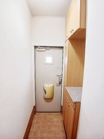 ジェネシス　Ⅲの玄関