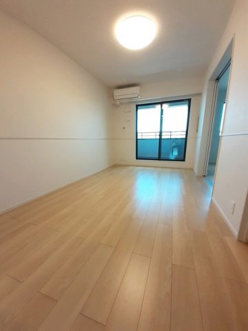 プレジオ福富の居間・リビング