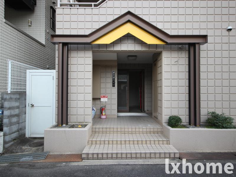 アークハイツのエントランス|清潔なエントランスです