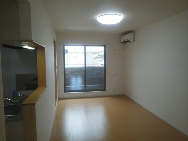 モデッサ　クスミールの居間・リビング