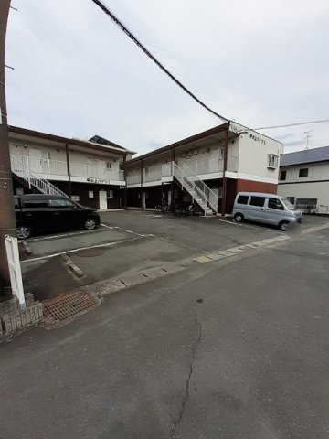 平の上ハイツⅡの駐車場