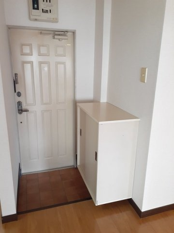 平の上ハイツⅡの玄関