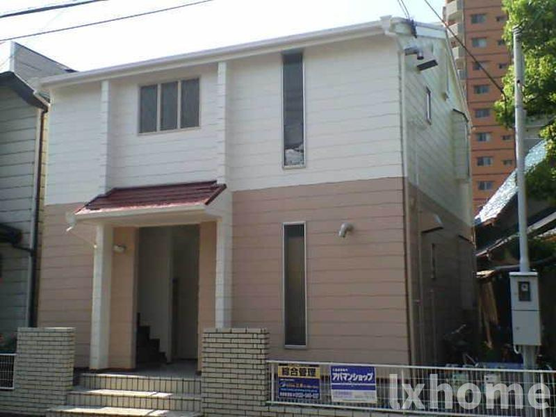 ハウスBeのエントランス|ゆとりのあるエントランスです