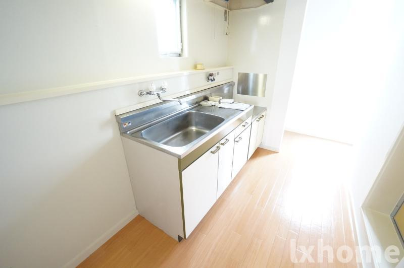 ハウスBeのキッチン|コンパクトなキッチンで掃除もラクラク