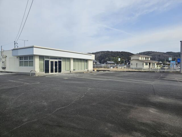 瑞浪市稲津町小里の店舗事務所の外観