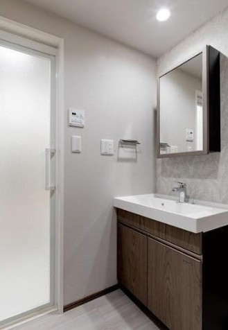 コンポジット新宿柏木の独立洗面台