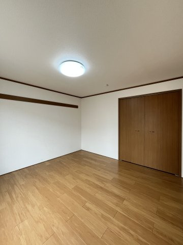 ローブレＴ・Ｋの洋室