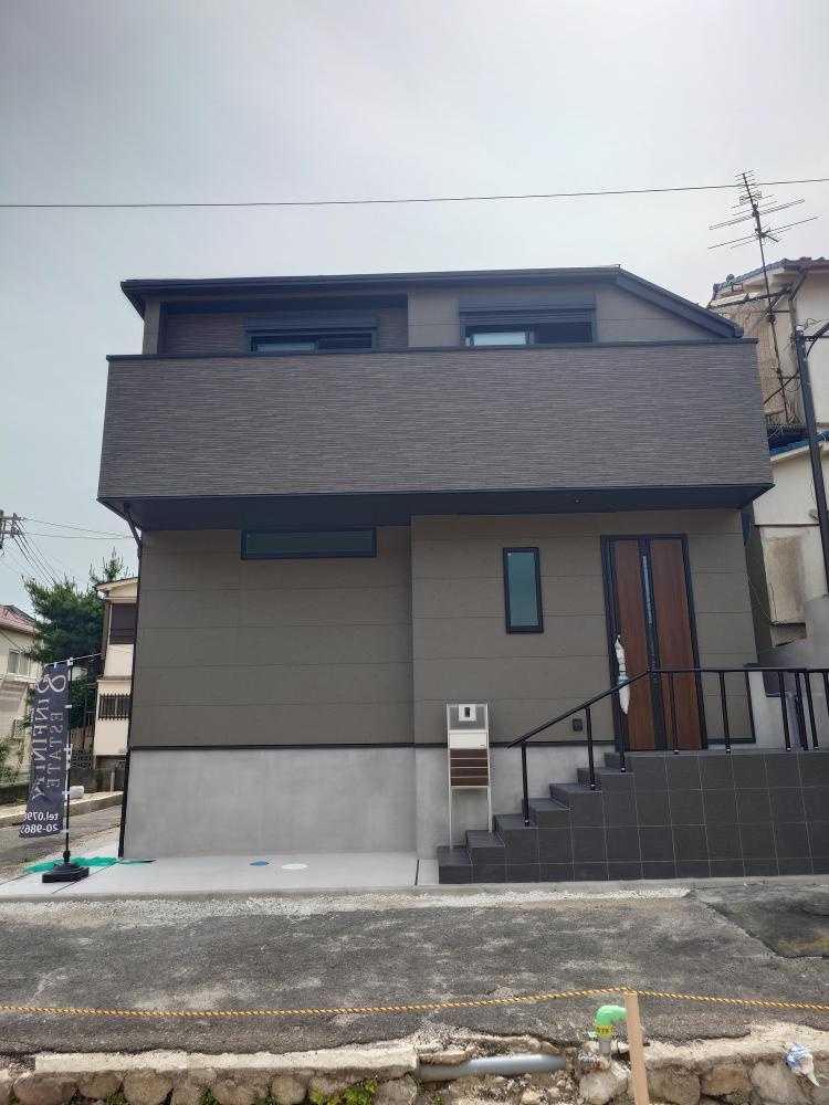 神戸市灘区篠原本町5丁目新築戸建の外観