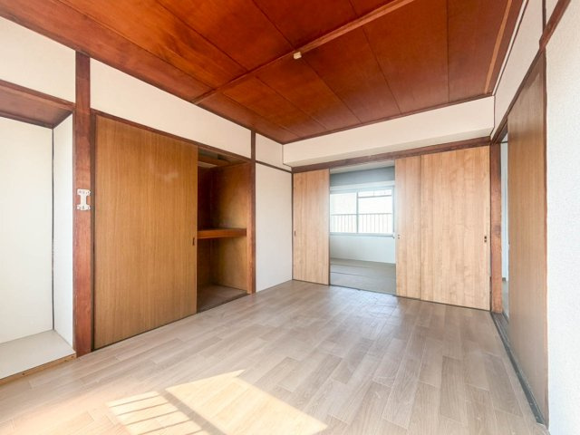 五番町ハイツ　B棟の居間・リビング|おしゃれなリビングです