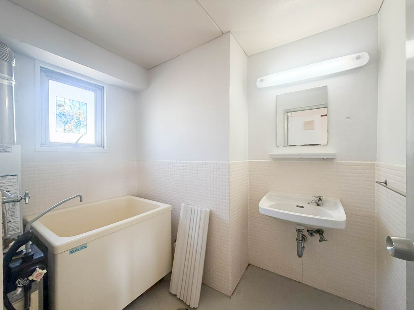 五番町ハイツ　B棟の浴室|お風呂で日々の疲れを落としましょう