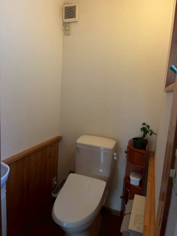 見附市下関町　土地建物（4棟）のトイレ