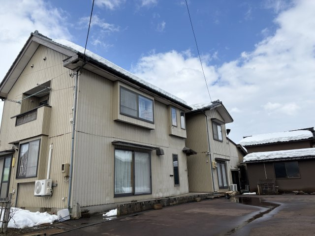 見附市下関町　土地建物（4棟）の外観