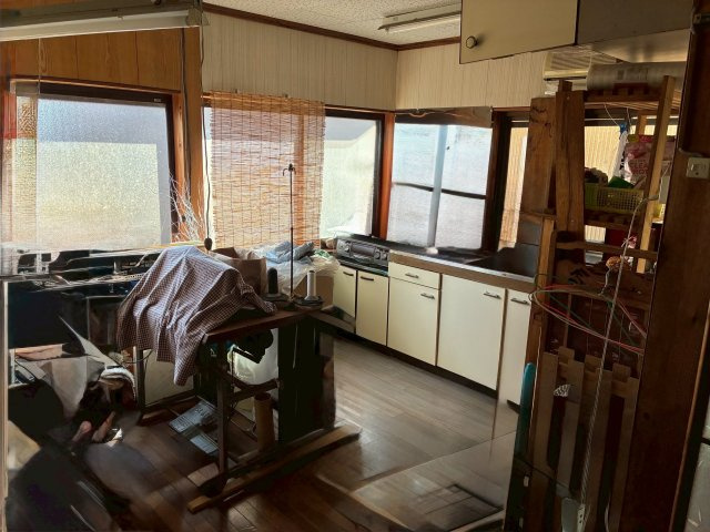 見附市下関町　土地建物（4棟）の内装