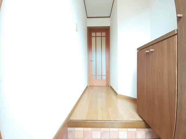 ラズベリーハイツの玄関|収納もある玄関です