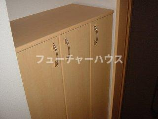 ブリリアントフォーチュン（Brilliant fortune）のその他|下足箱