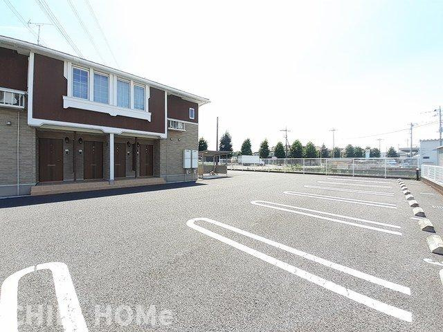 ルミエールの駐車場|当社、チルホームのHPもご覧ください(^^)/物件情報多数♪