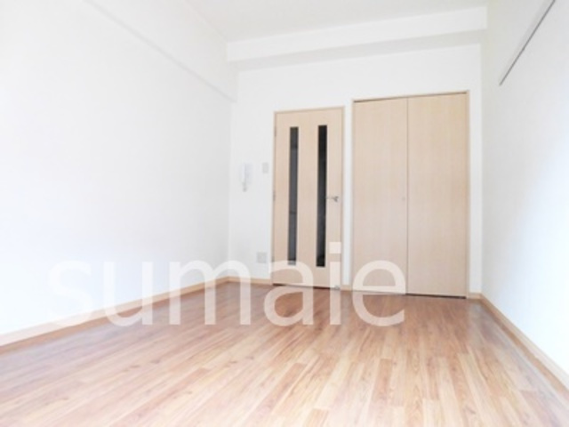 スパシエフィールドS新都心の居間・リビング|6.4帖洋室☆彡