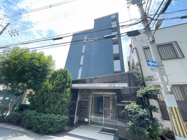 シャンピア西田辺の外観