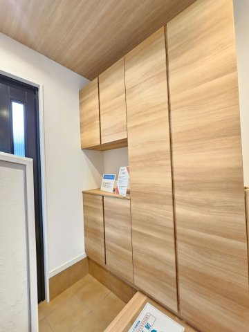 【玄関】の画像