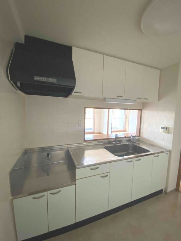 ディアパーク杉田南のキッチン