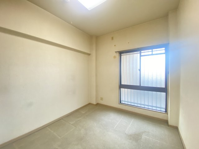 チッタ・清城の洋室|洋室5.9帖　別角度☆