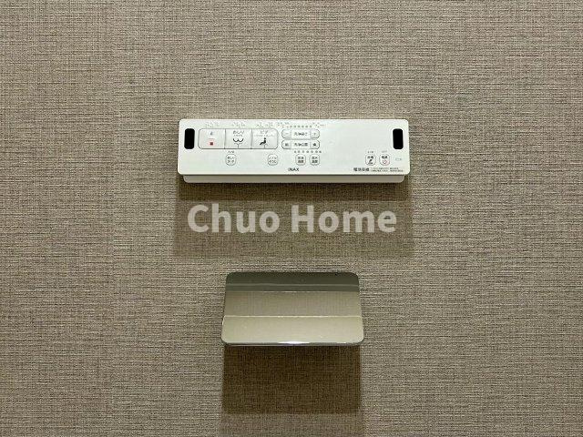 ペルレ五反野の内装|【ウォシュレット】清潔に使いたいお手洗いには最適な設備です。もちろんウォームレットも標準装備です。