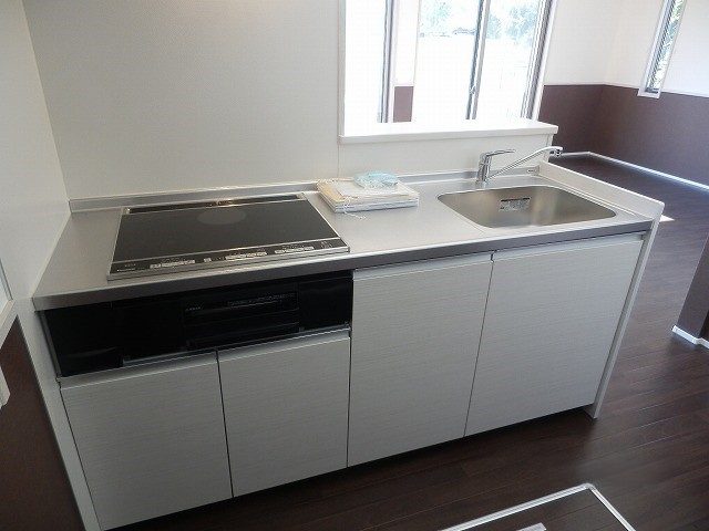 千種町戸建貸家　Ｃ棟のキッチン|使いやすいキッチンです