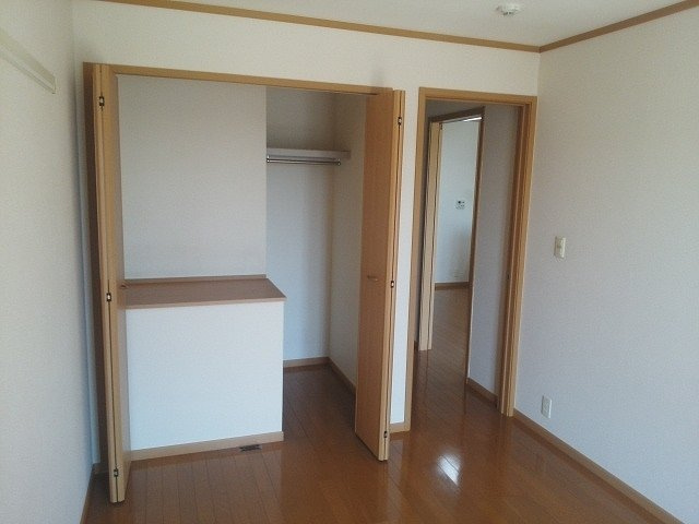 フルール　メゾン　Ｂの内装|明るい室内です