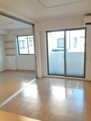 ビオーラの居間・リビング|こちらの居間で趣味の時間をお楽しみください