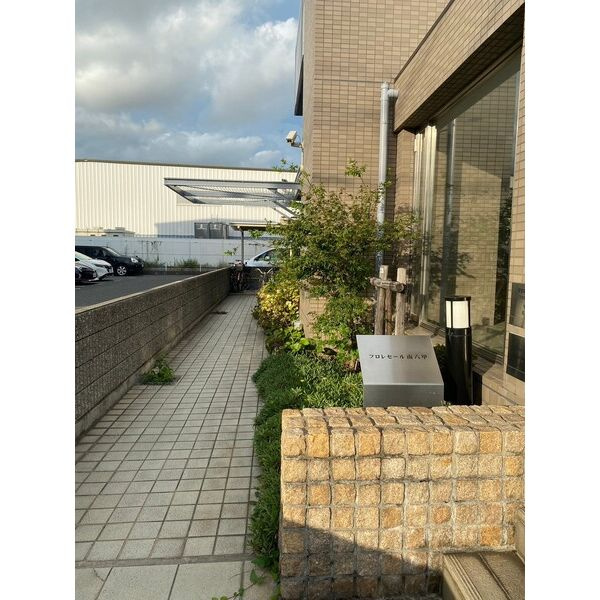 フロレセール南六甲のエントランス