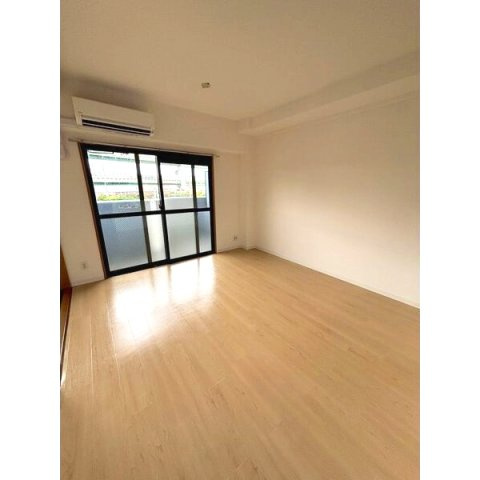 フロレセール南六甲の居間・リビング