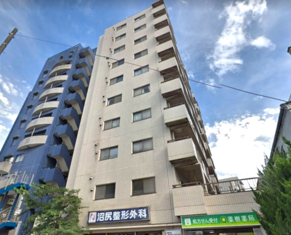 ファミールYKの外観