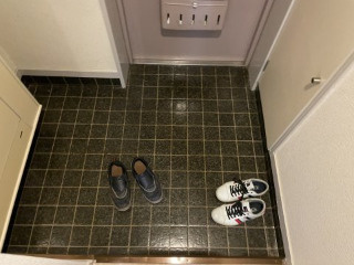 ファミールYKの駐車場|※別号室参考写真です