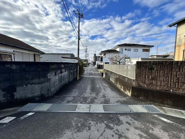 【前面道路含む現地写真】の画像