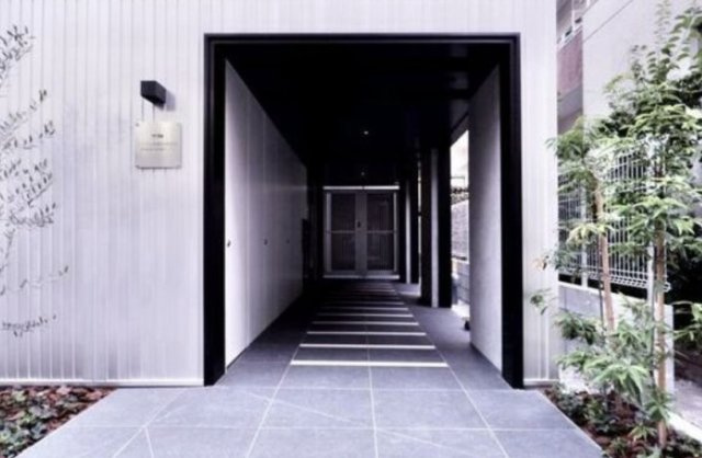 トライム早稲田鶴巻町のエントランス