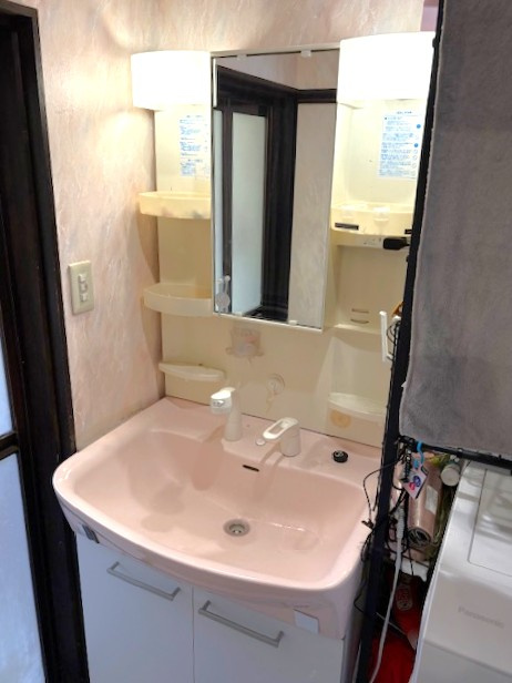 南向きオール電化住宅◆リフォーム＆リノベーション用に最適◆下京区梅小路本町の独立洗面台|独立洗面台