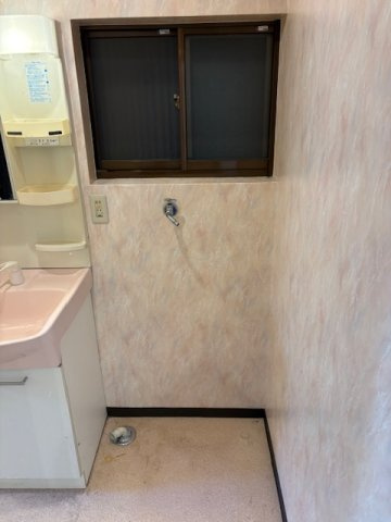 南向きオール電化住宅◆リフォーム＆リノベーション用に最適◆下京区梅小路本町の洗面所|洗濯機置き場
