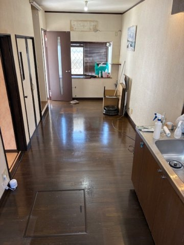 南向きオール電化住宅◆リフォーム＆リノベーション用に最適◆下京区梅小路本町の居間・リビング|リビング
