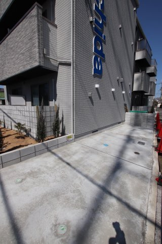 【駐車場】 | エヌエムスワサントヌフサウス