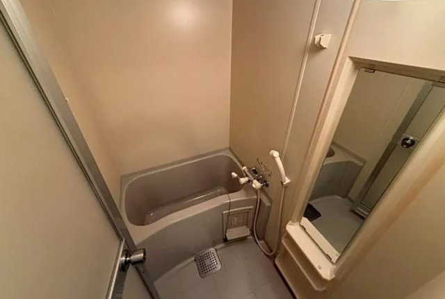 【ForYor湊川公園】　神戸市兵庫区1棟収益マンション「湊川駅徒歩1分」「満室稼働中」の浴室