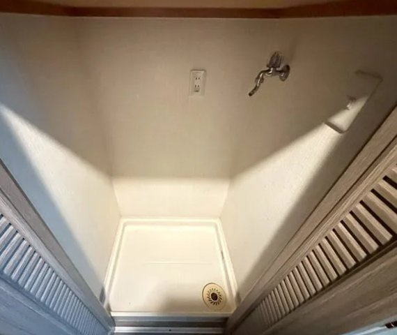 【ForYor湊川公園】　神戸市兵庫区1棟収益マンション「湊川駅徒歩1分」「満室稼働中」のランドリースペース