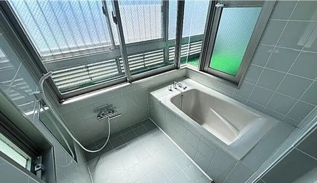 【ForYor湊川公園】　神戸市兵庫区1棟収益マンション「湊川駅徒歩1分」「満室稼働中」の浴室