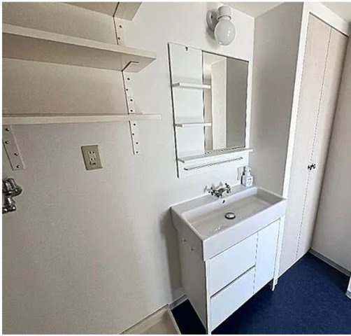 【ForYor湊川公園】　神戸市兵庫区1棟収益マンション「湊川駅徒歩1分」「満室稼働中」の独立洗面台