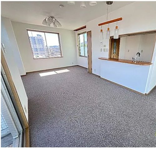 【ForYor湊川公園】　神戸市兵庫区1棟収益マンション「湊川駅徒歩1分」「満室稼働中」の居間・リビング