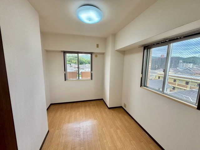 サンヴェール坊垣の洋室
