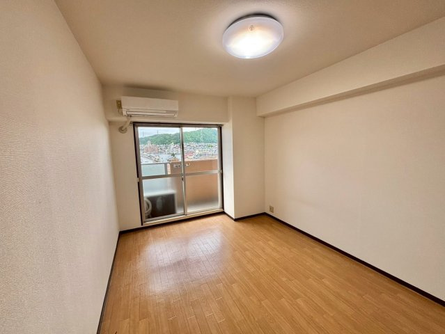 サンヴェール坊垣の洋室