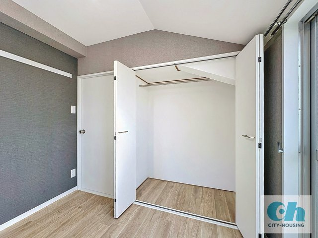 ヴェルテ山本 403号室の居間・リビング