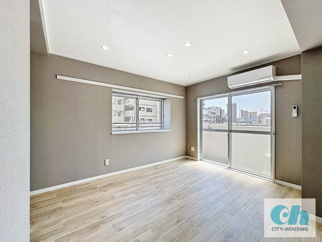 ヴェルテ山本 403号室の洗面所