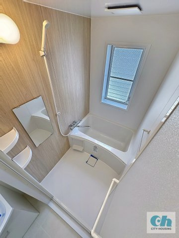 ヴェルテ山本 403号室の浴室